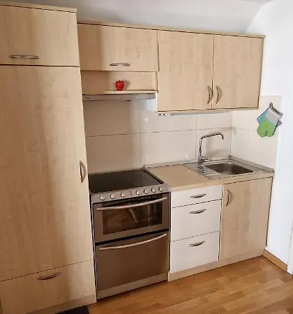 Julian Apartment *